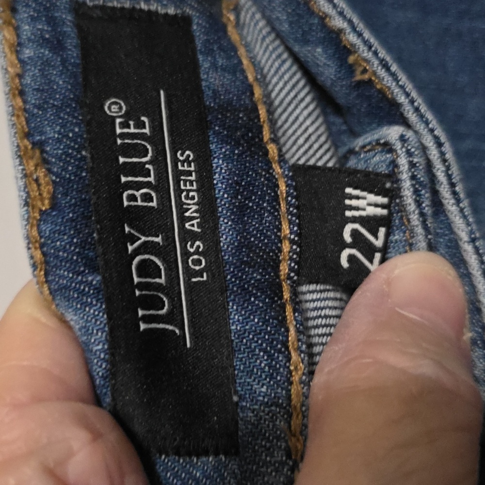 Judy Blue Skinny Fit Women's Jeans Distressed Raw Hem Ankle? Stretch Sz 22W EUC - Picture 2 of 13